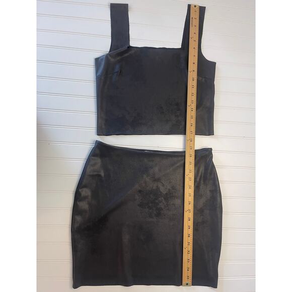 Gianni Bini Coated Cropped Tank Skirt Set Event Date Night Size Womens Large - Picture 3 of 7